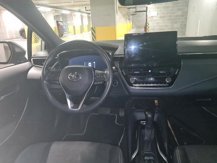 Toyota Corolla — photo 8