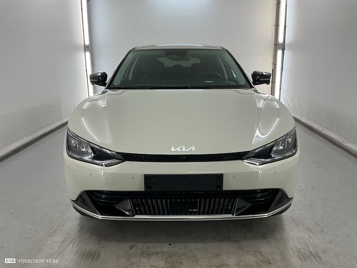 Kia Ev6 — photo 2