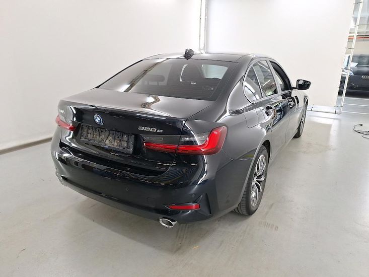 Bmw Serie 3 — photo 4