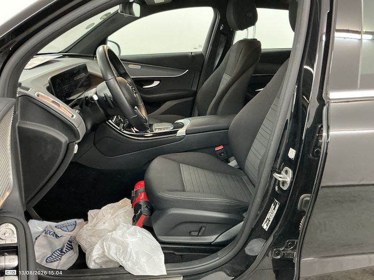 Mercedes-Benz Eqc — photo 11