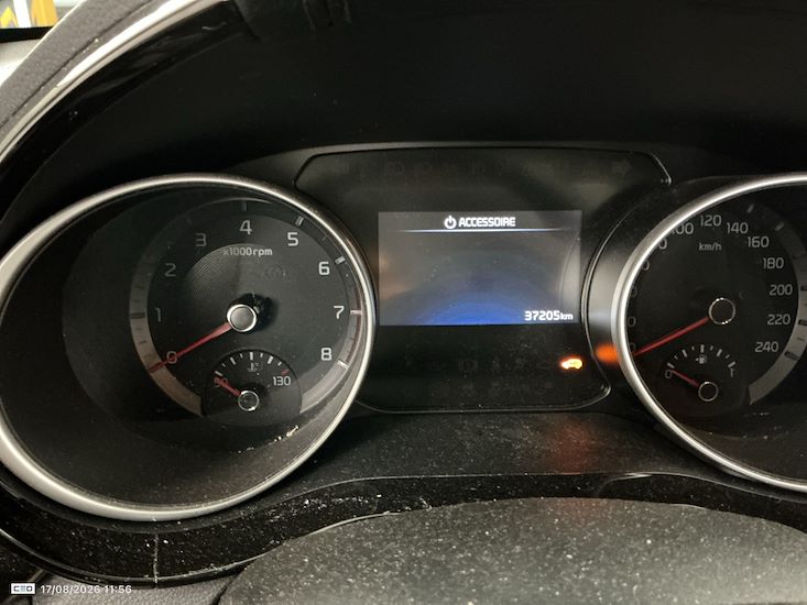 Kia Ceed — photo 8