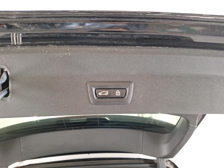 Bmw Ix3 — photo 13
