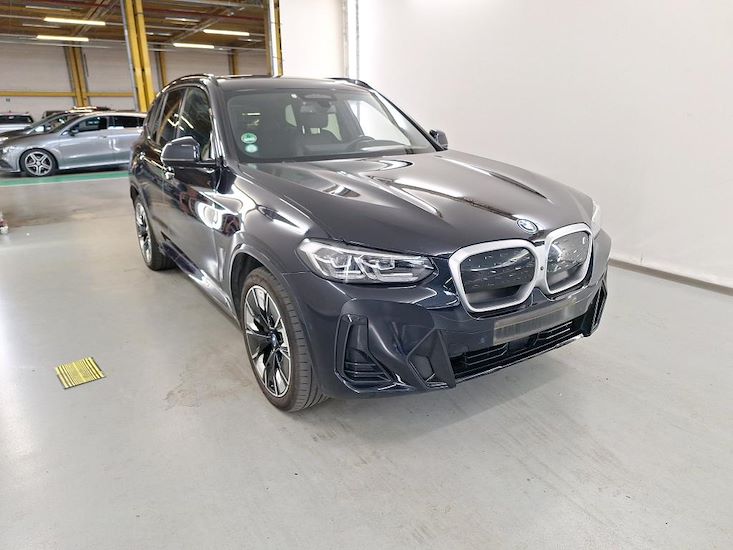 Bmw Ix3 — photo 2