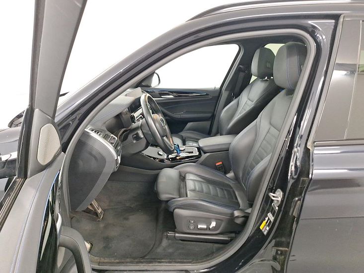Bmw Ix3 — photo 5