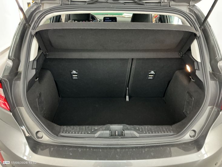 Ford Fiesta — photo 12