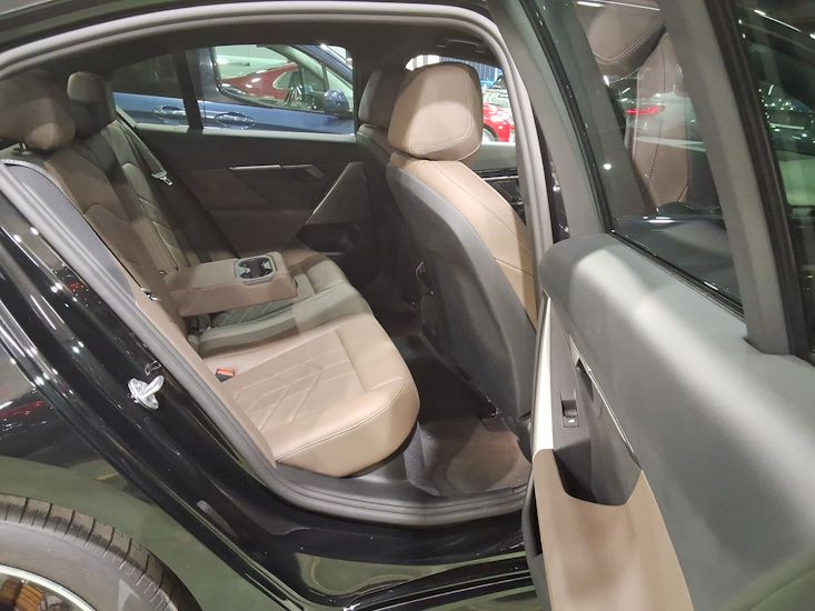 Bmw I5 — photo 5