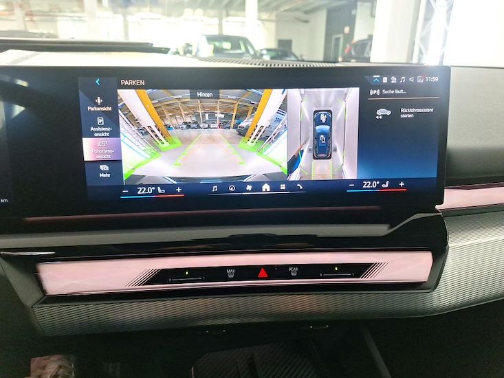 Bmw I5 — photo 12