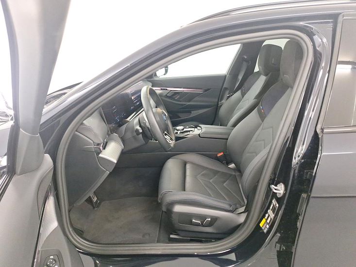 Bmw I5 — photo 5