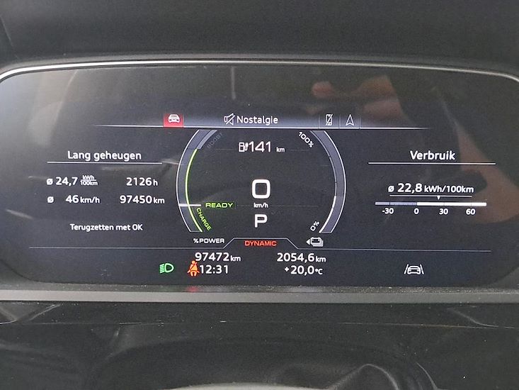 Audi E-Tron — photo 10
