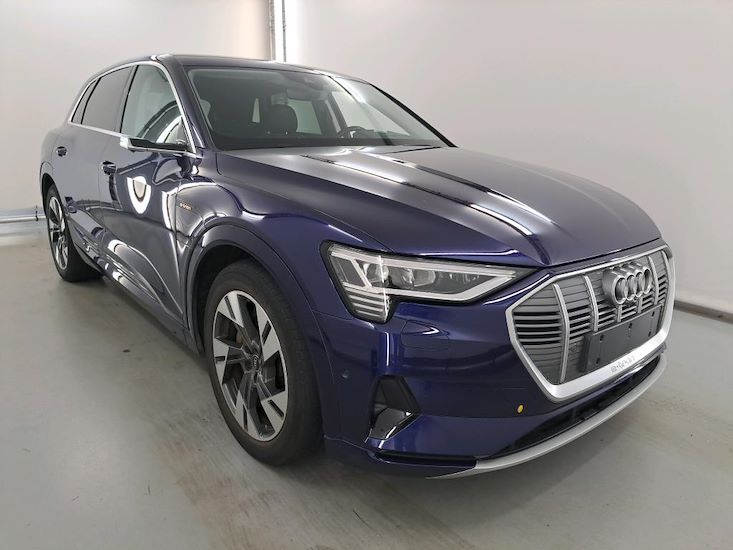 Audi E-Tron — photo 2