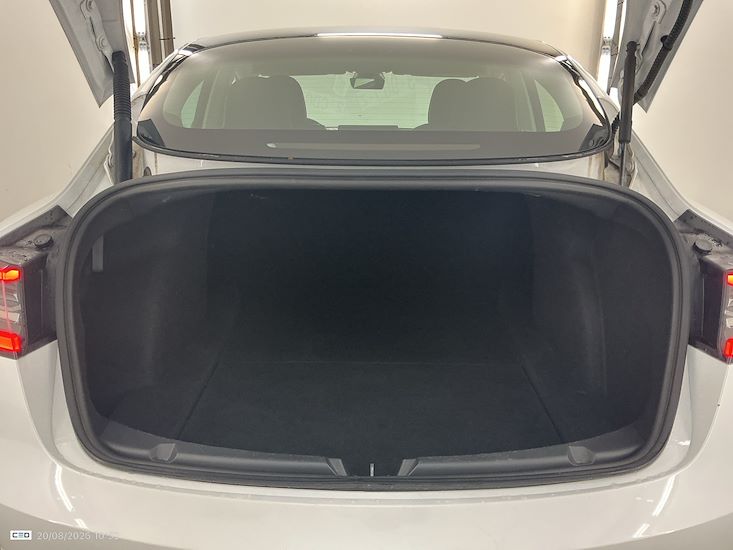 Tesla Model 3 — photo 12
