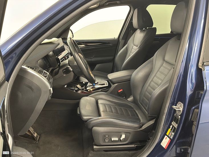 Bmw Ix3 — photo 10