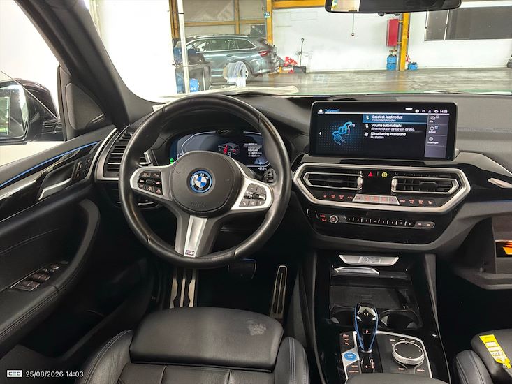 Bmw Ix3 — photo 6