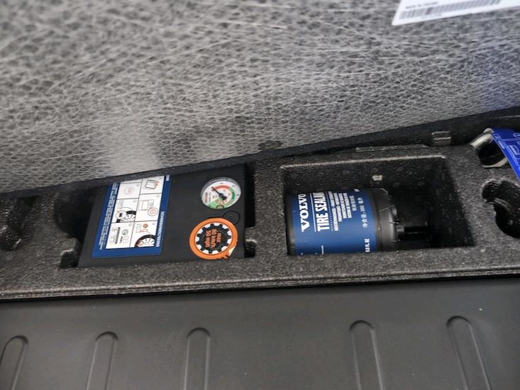Volvo Xc40 — photo 11