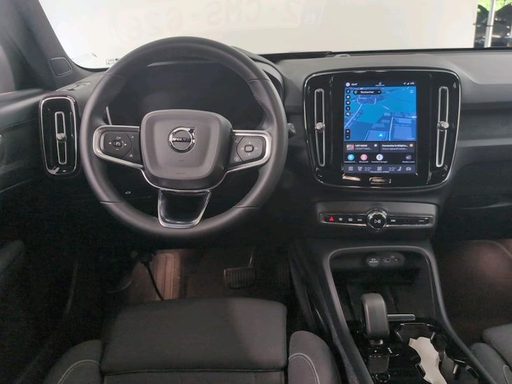 Volvo Xc40 — photo 8