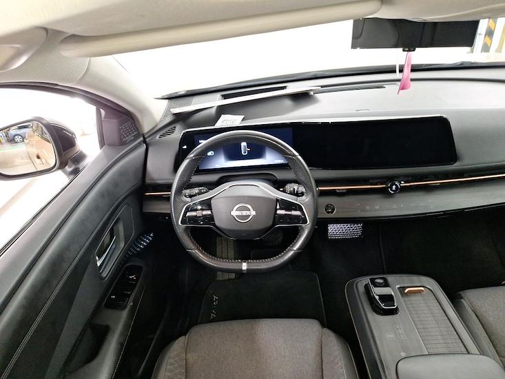 Nissan Ariya — photo 8