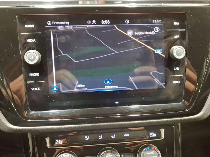 Volkswagen Touran — photo 10