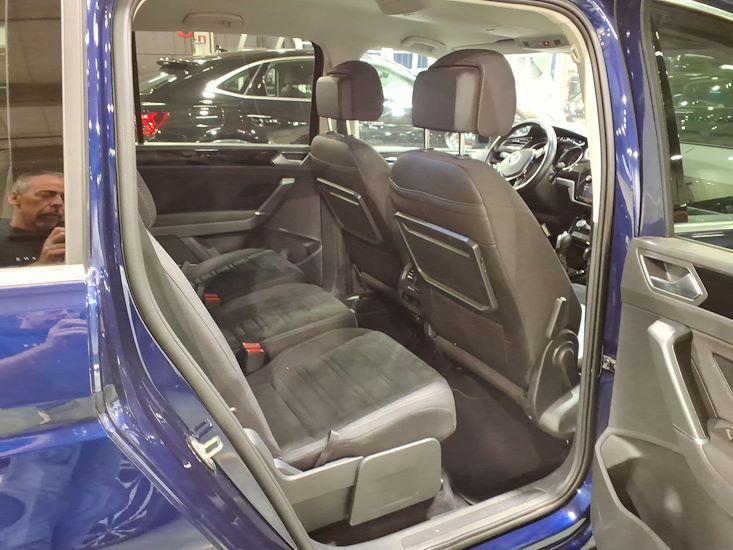 Volkswagen Touran — photo 5