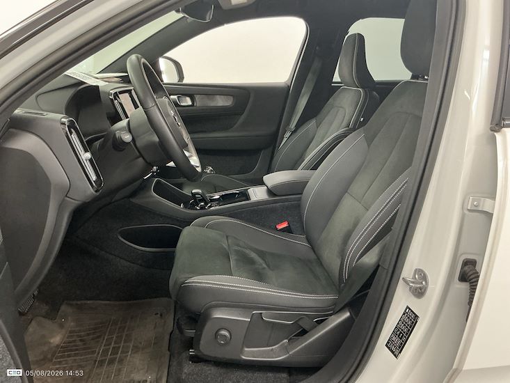 Volvo Xc40 — photo 11