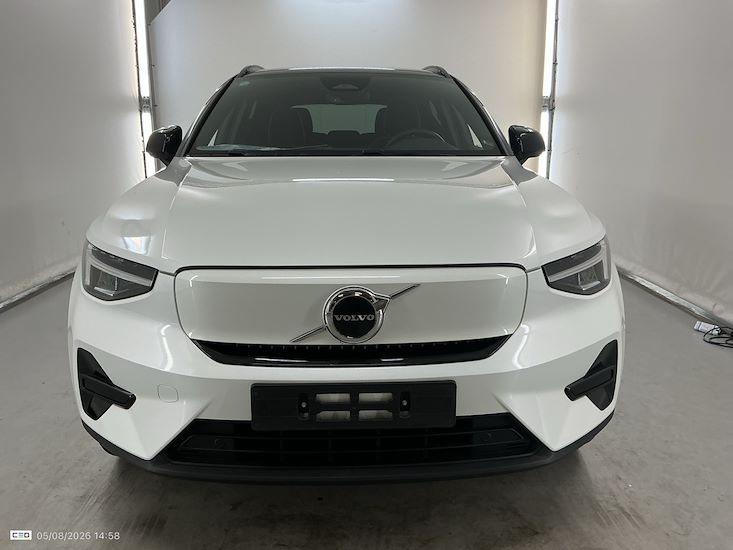 Volvo Xc40 — photo 2