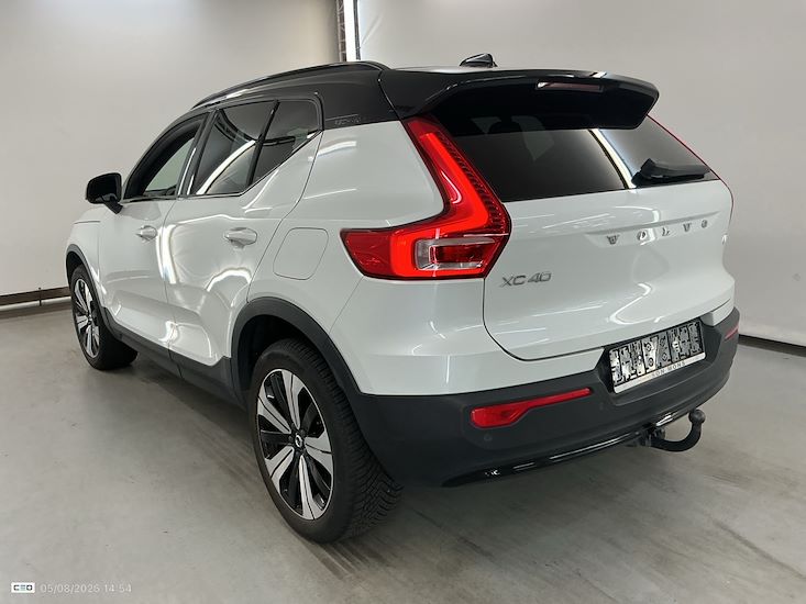 Volvo Xc40 — photo 3