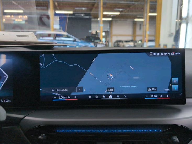Bmw I4 — photo 9