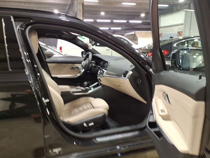 Bmw 3 Series — photo 7