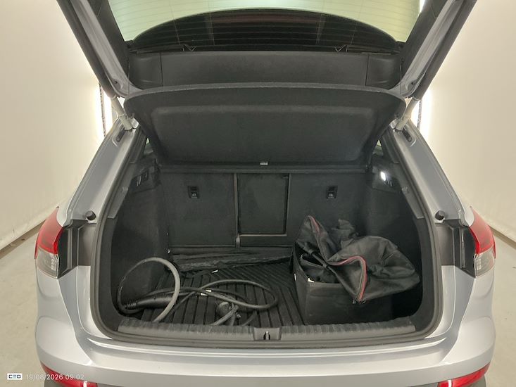 Audi Q4 — photo 11