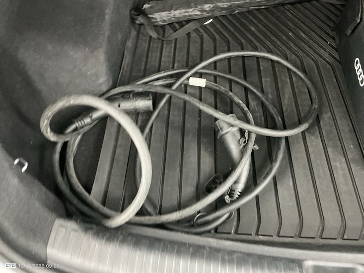 Audi Q4 — photo 12