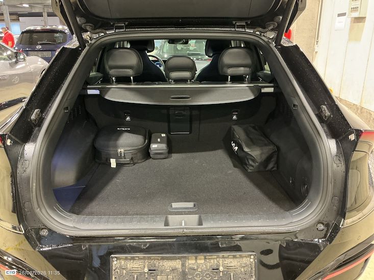 Kia Ev6 — photo 9