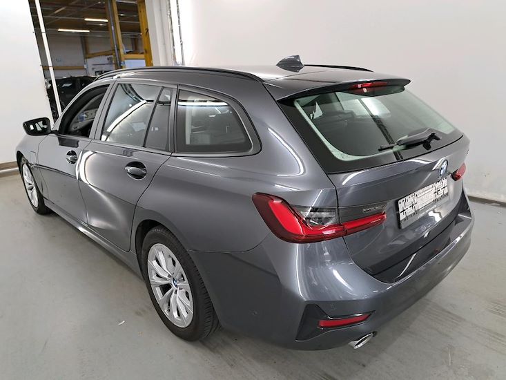 Bmw 3 Series — photo 3