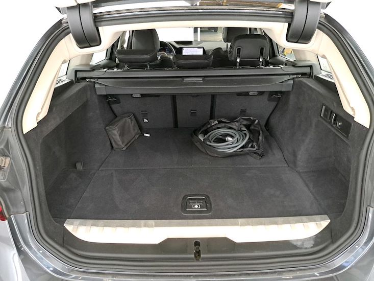 Bmw 3 Series — photo 7