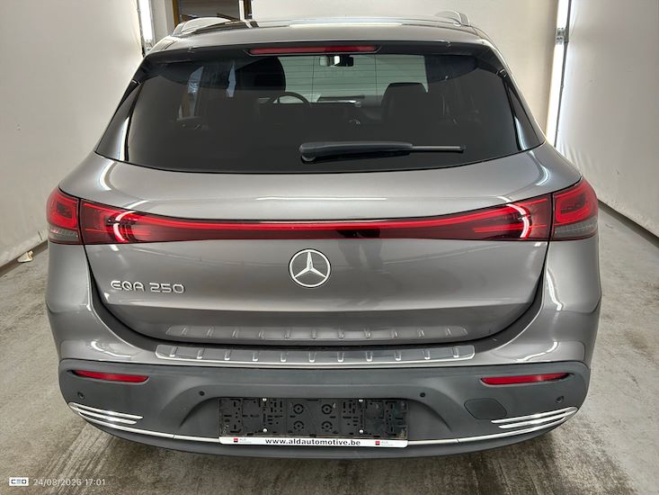 Mercedes-Benz Eqa — photo 5