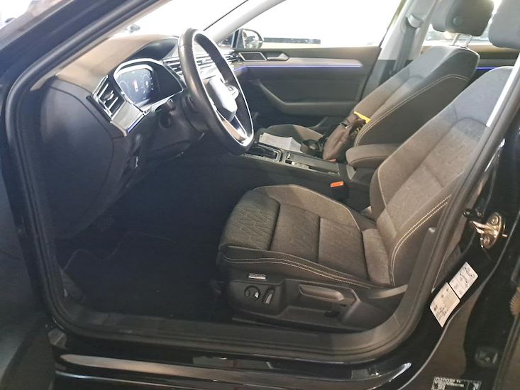Volkswagen Passat — photo 5