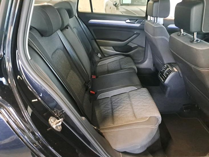 Volkswagen Passat — photo 6