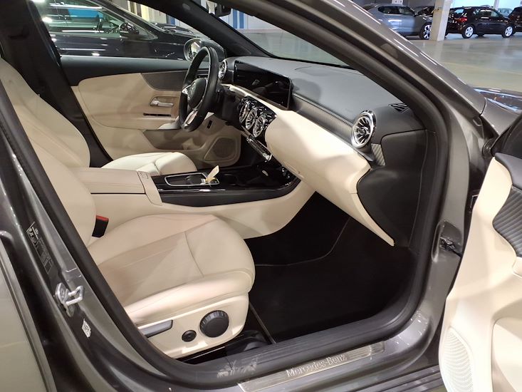 Mercedes-Benz A-Class — photo 7