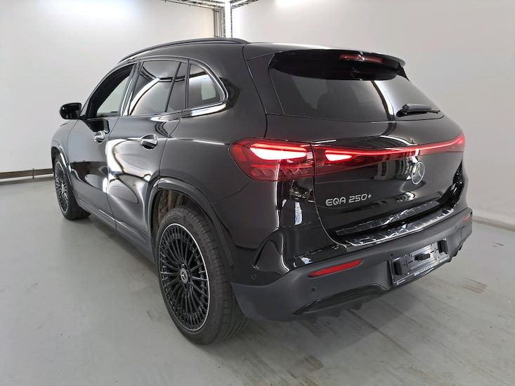 Mercedes-Benz Eqa — photo 3