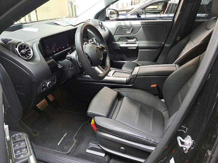 Mercedes-Benz Eqa — photo 5