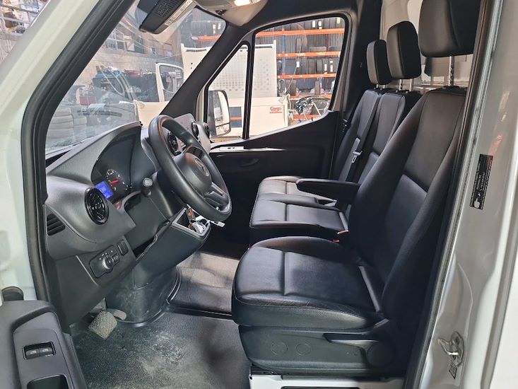 Mercedes-Benz Sprinter — photo 5