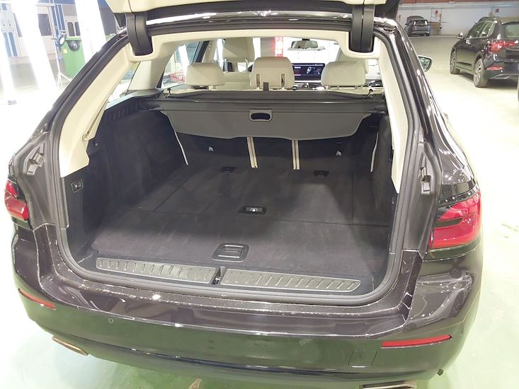Bmw 5 Series — photo 3