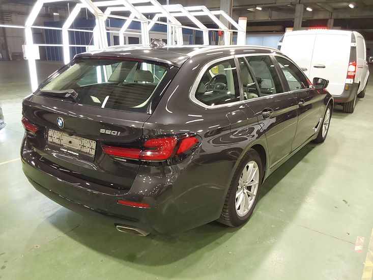 Bmw 5 Series — photo 4