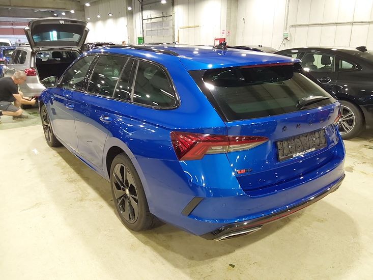 Skoda Octavia — photo 2