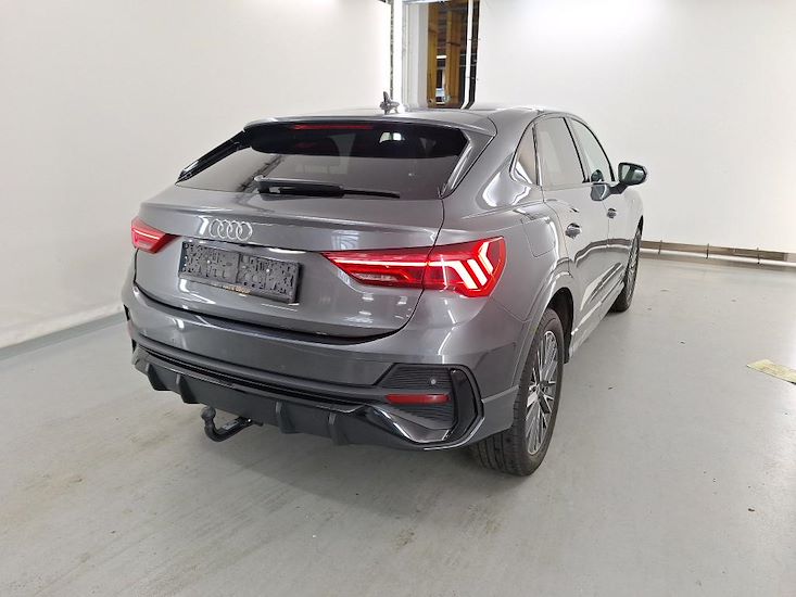 Audi Q3 — photo 4