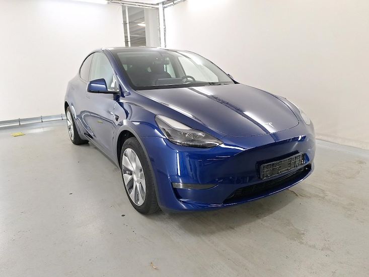 Tesla Model Y — photo 2