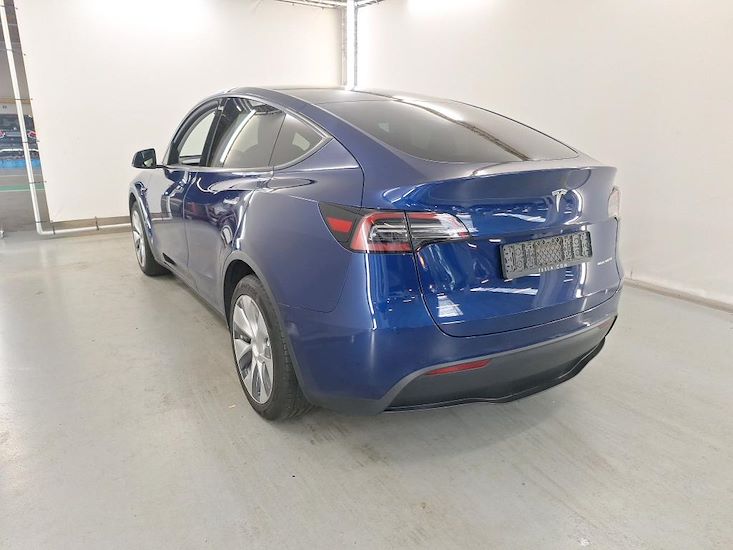 Tesla Model Y — photo 3