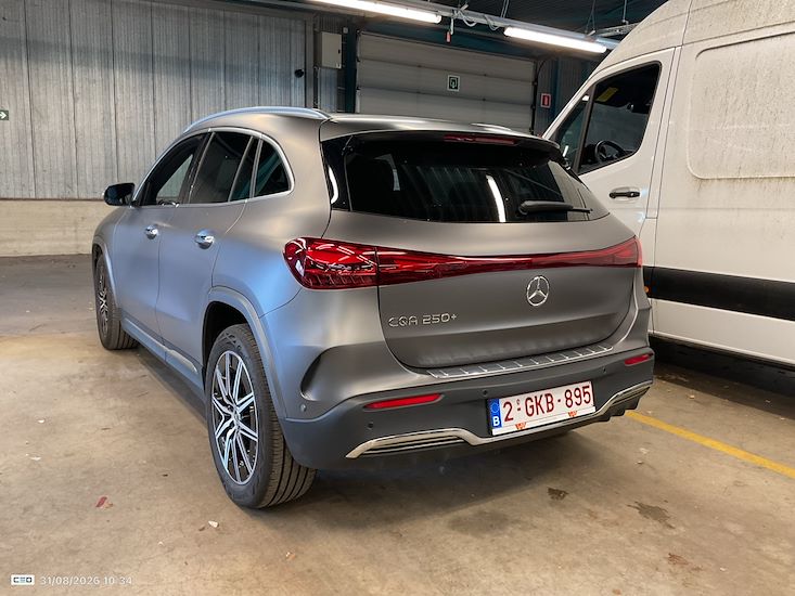 Mercedes-Benz Eqa — photo 3