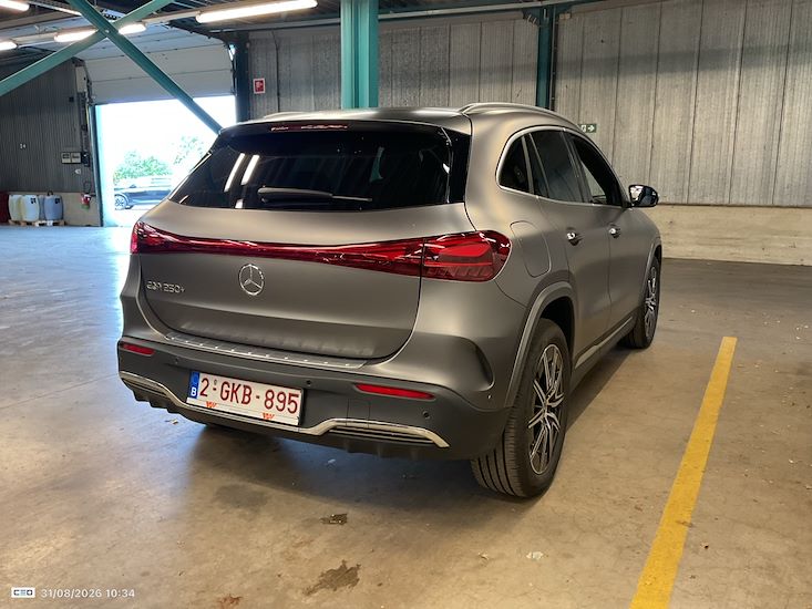 Mercedes-Benz Eqa — photo 4