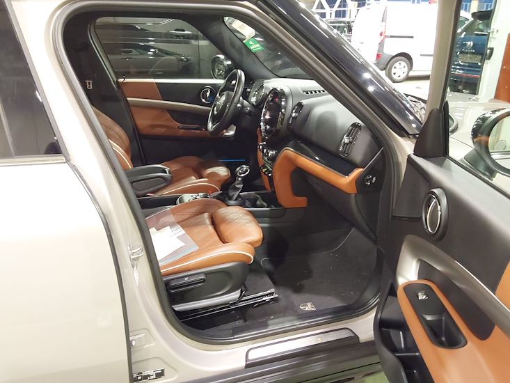 Mini Countryman — photo 7