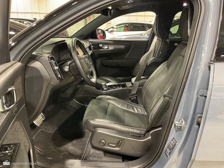 Volvo Xc40 — photo 11