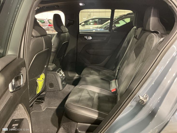 Volvo Xc40 — photo 12